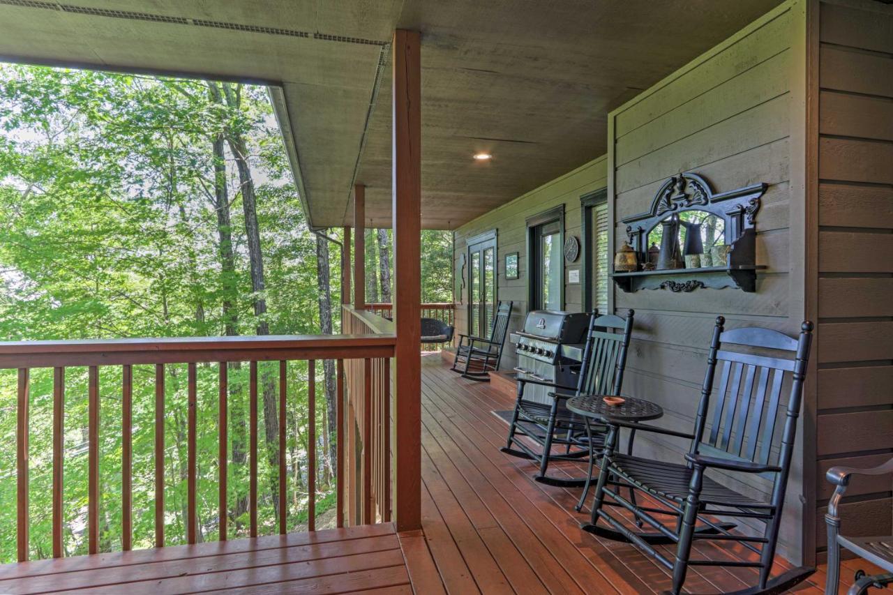 Eclectic Cabin With Hot Tub 1 Mi To Ober Gatlinburg Εξωτερικό φωτογραφία