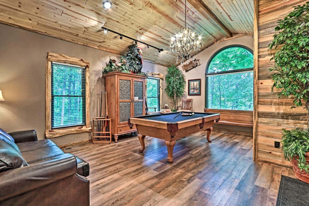 Eclectic Cabin With Hot Tub 1 Mi To Ober Gatlinburg Εξωτερικό φωτογραφία