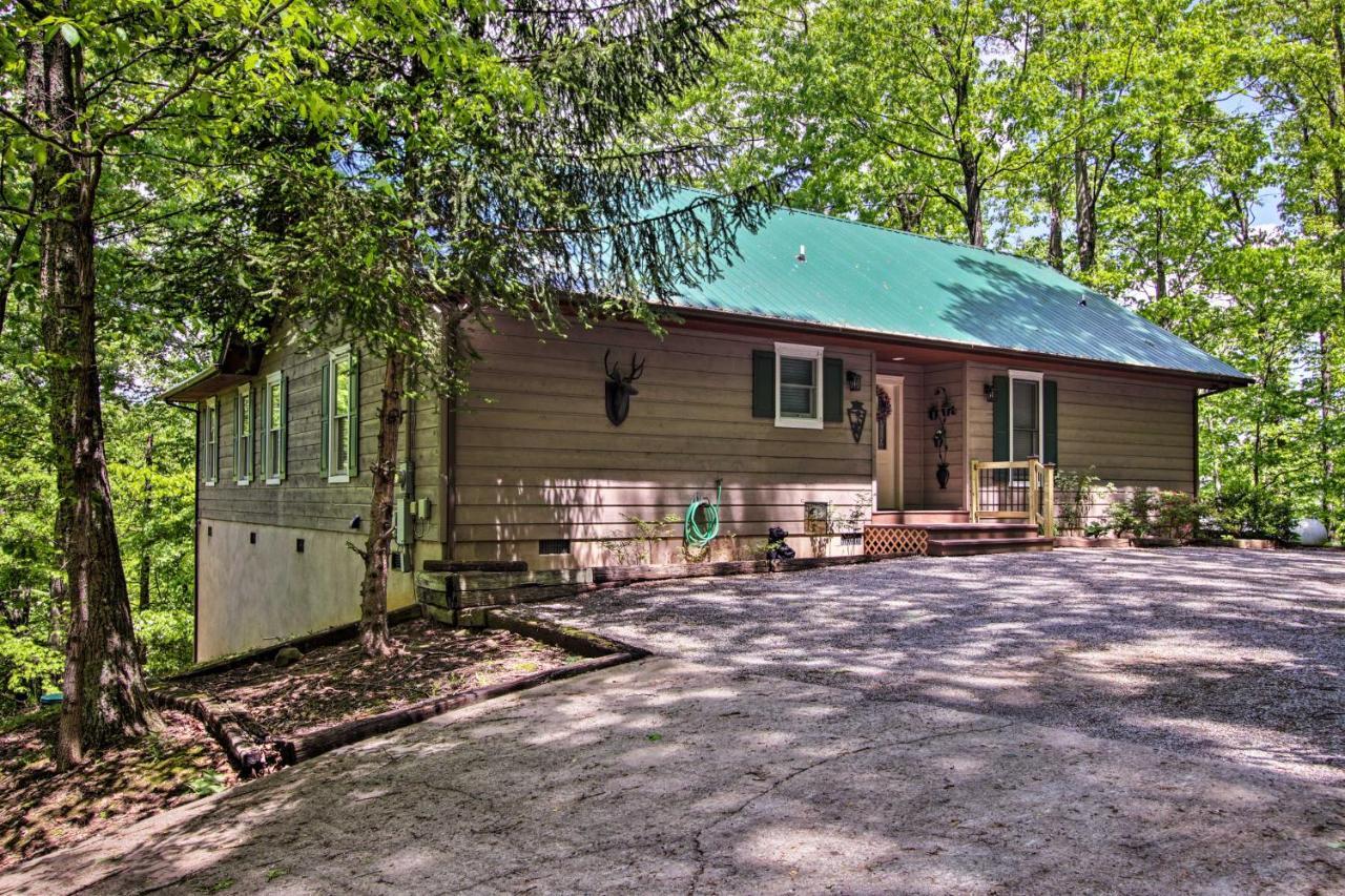 Eclectic Cabin With Hot Tub 1 Mi To Ober Gatlinburg Εξωτερικό φωτογραφία