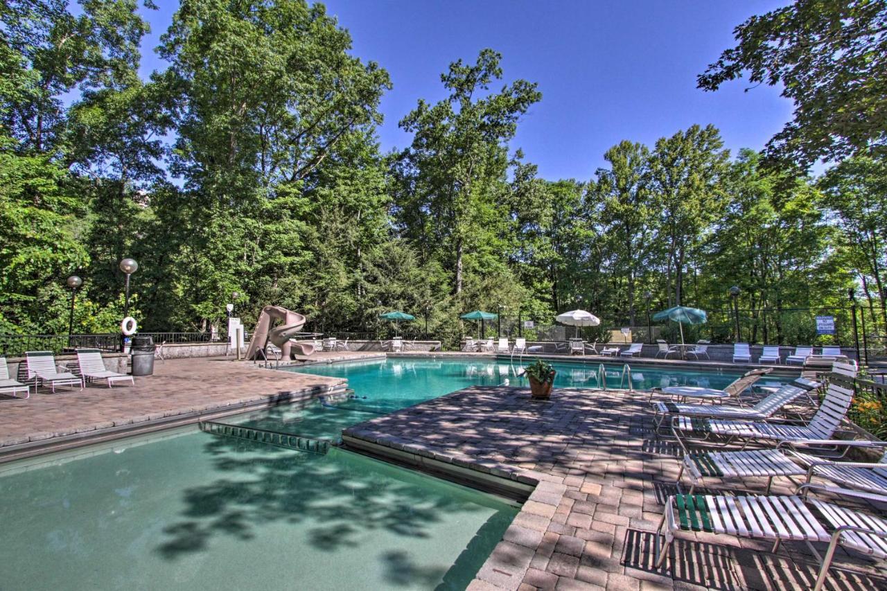 Eclectic Cabin With Hot Tub 1 Mi To Ober Gatlinburg Εξωτερικό φωτογραφία
