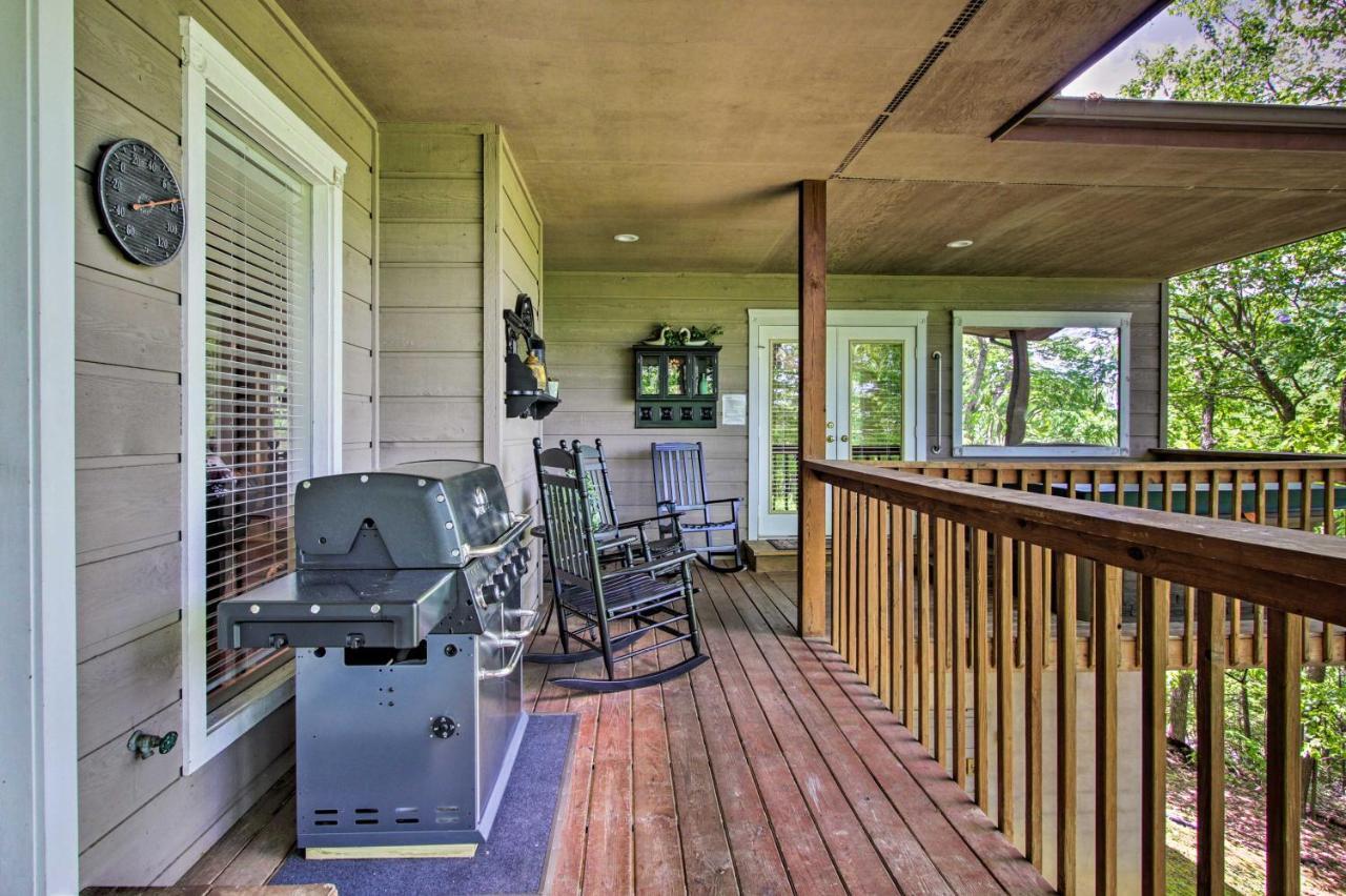 Eclectic Cabin With Hot Tub 1 Mi To Ober Gatlinburg Εξωτερικό φωτογραφία